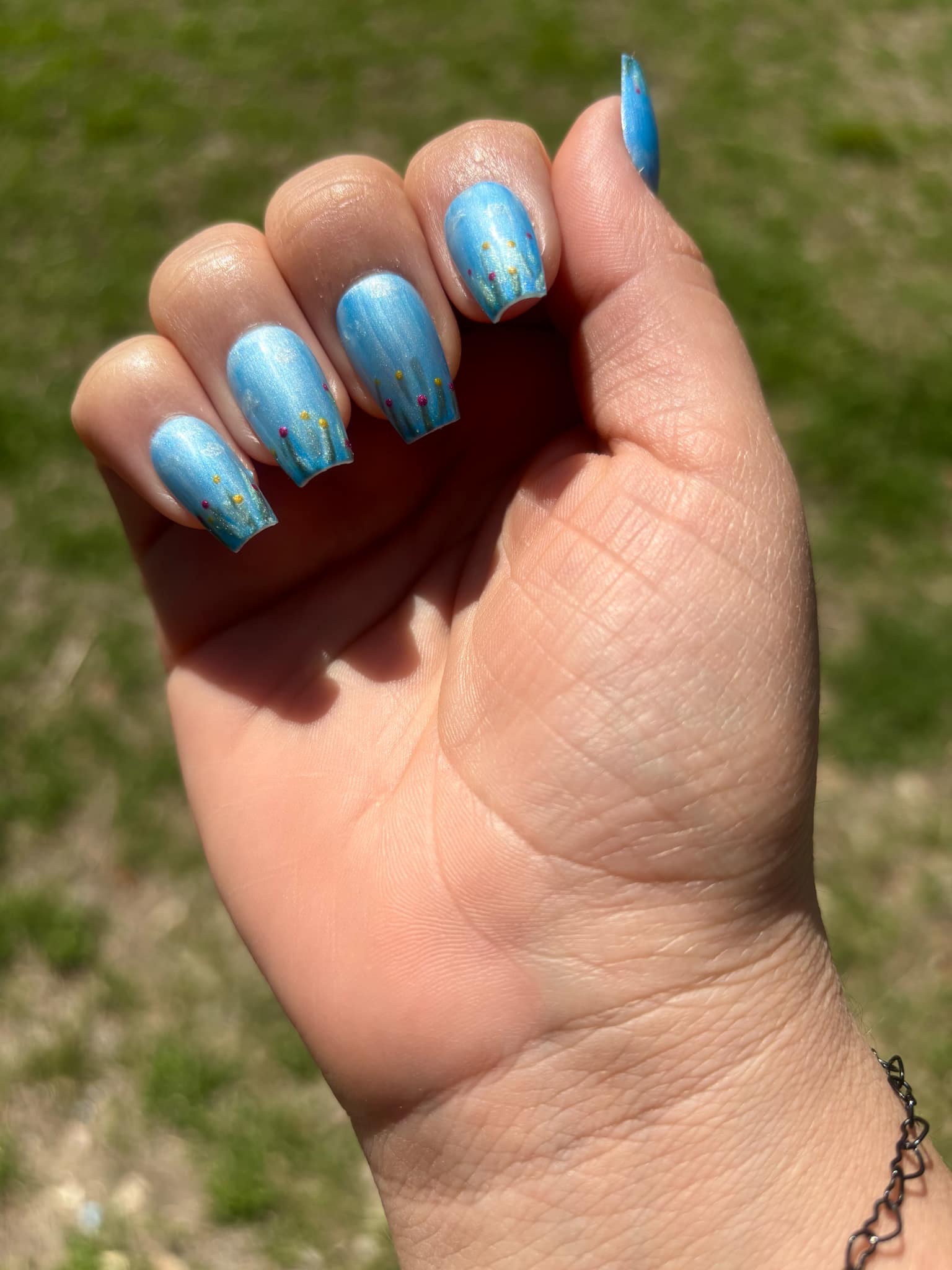 Delicate Floral Press-On Nails